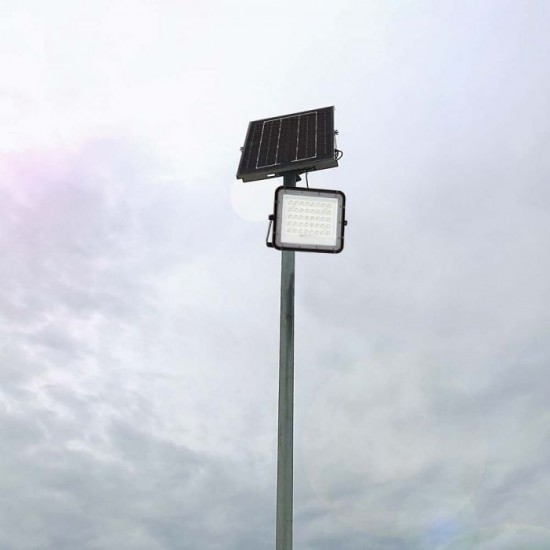 Proiector LED 10W corp negru cu panou solar 80W baterie fast charge inlocuibila si control inteligent cu telecomanda IP65