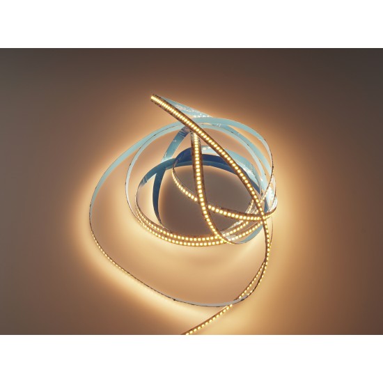 Banda LED SMD2835 240 LED IP20 Alb Cald