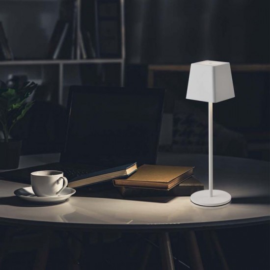 Veioza LED de exterior 2W patrata dimabila cu touch cablu port USB tip C corp alb lumina calda IP54