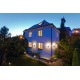 Aplica LED de exterior inteligenta 10W Ledvance Smart+ WiFi Pipe Wall RGBW dimabila compatibila Alexa si Google Assistant IP44