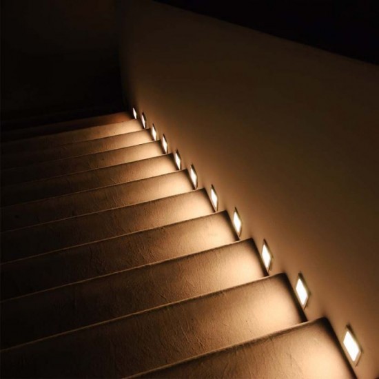 Spot LED etans 3W incastrat in perete patrat corp alb lumina calda IP65